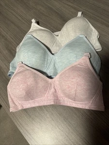 Girls Bras Size 32  Pink, Blue, & White NWOT Interchangeable Straps (Set Of 3) - Picture 1 of 7