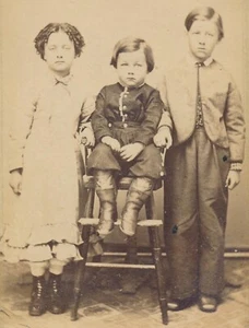 CDV Antique Photo Children Siblings Little Boys Girl Valparaiso IN Mandeville - Picture 1 of 5