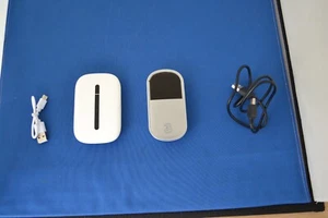 Vodafone R207 Mobile WiFi Dongle 3G Mobile Broadband + Three 3G Dongle. JOB Lot - Picture 1 of 11