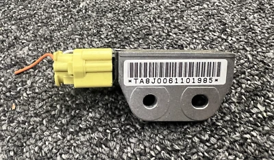 04-10 Infinity QX56 Right Side Sensor 98830-7Y084 - Image 1 of 3