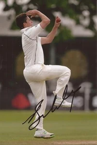NEW ZEALAND: BEN WHEELER SIGNED 6x4 TEST ACTION PHOTO+COA - Picture 1 of 1