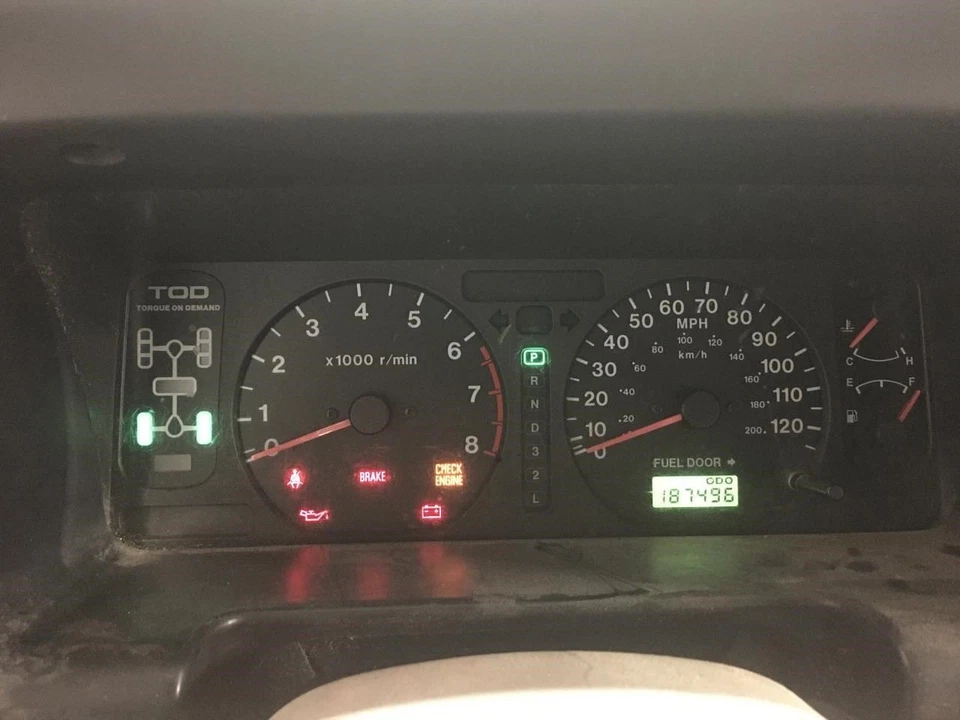 Speedometer Cluster Fits 00-01 ISUZU TROOPER 2413183 - Image 1 of 1