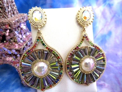 HERMOSOS PENDIENTES LLAMATIVOS CUENTAS LUCITA CRISTAL MULTICOLOR IRIDISCENTE NUEVOS Foto 1 de 4