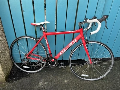 Carrera Zelos 6061 T6 Men's Racing Bike in excellent condition. - Image 1 of 4