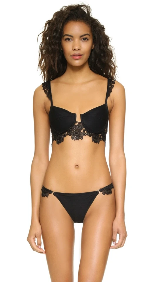 Parte superior e inferior de bikini con aros FOR LOVE & LEMONS Barcelona negro S venta al por menor $300 Foto 1 de 4