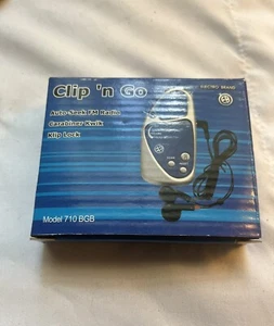 Clip N Go FM Radio with Head Phones Model 710 BGB Electro Brand - Foto 1 di 3