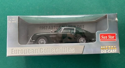 Sunstar 1/18 比例 - 1001 1963 年阿斯顿马丁 DB5 英国赛车绿色 — 第 1/4 张图片