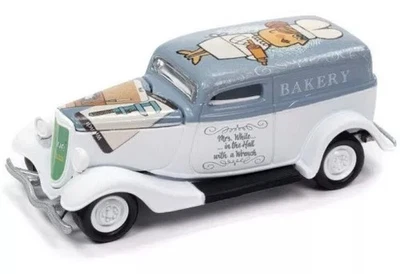 Vintage 1933 Ford Mini Car 1/64 Crew White Gray with Poker Chips Japan - Image 1 of 2