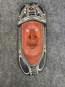 Papua New Guinea Chambri Lakes 16" Tall Carved Wood Mask w/ Shell Eyes - Picture 1 of 9