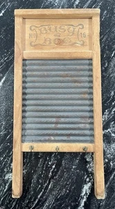 Antique Busy Bee No. 16 Wood Metal Washboard 18x8.5 Key Holder Rustic Farmhouse - Picture 1 of 5