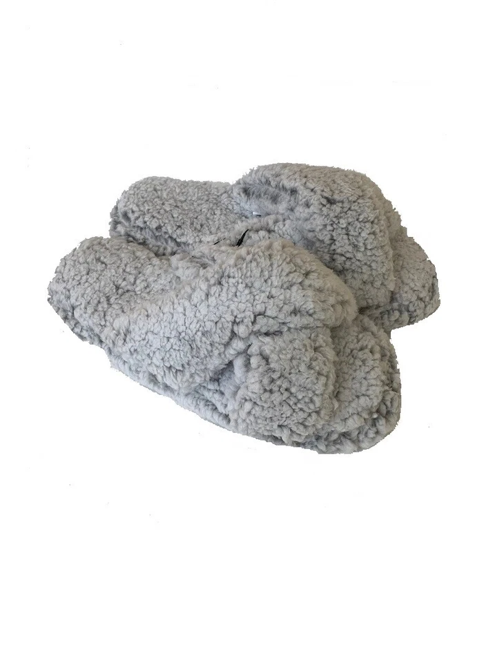 Zapatillas para mujer Vera Bradley de lana con medallón Lisboa Foto 1 de 1