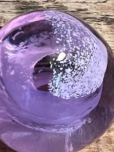 Art Glass-Round Paperweight Lavender tone bubbles with sparkles - Picture 1 of 10