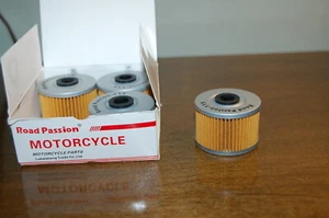 Pack of 4 Road Passion Model 112-4 Premium Motorcycle Oil Filters - Picture 1 of 6