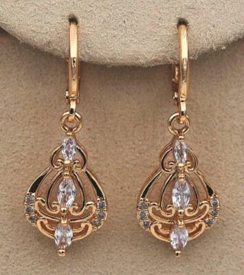 Pretty New 18K Yellow Gold Filled 3 Clear Marquis CZ Mini Hoop Dangle Earrings - Изображение 1 из 4