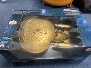 Star Trek 7th Anniversary Collectors Edition Starship Enterprise Gold Edition - Picture 1 of 12