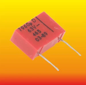 7960 pF 7,96 nF 63 V 1 % LOTE DE 2 CONDENSADORES DE POLIESTIRENO UNITRA MIFLEX KSF-022 - Imagen 1 de 2