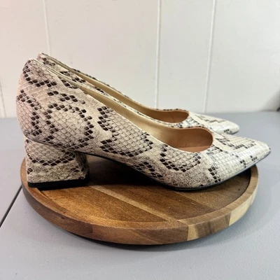 Zapatos de salón Franco Sarto estampado de serpiente tacón alto punta para mujer talla 6,5 M Foto 1 de 4