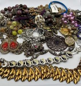 Broken/Damaged Jewelry Lot 2lbs Craft Wear Repair Repurpose Harvest - Picture 1 of 11