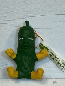 Mount Olive Pickle Company Christmas Ornament Holiday Ceramic Green Shape Up 5" - Bild 1 von 4