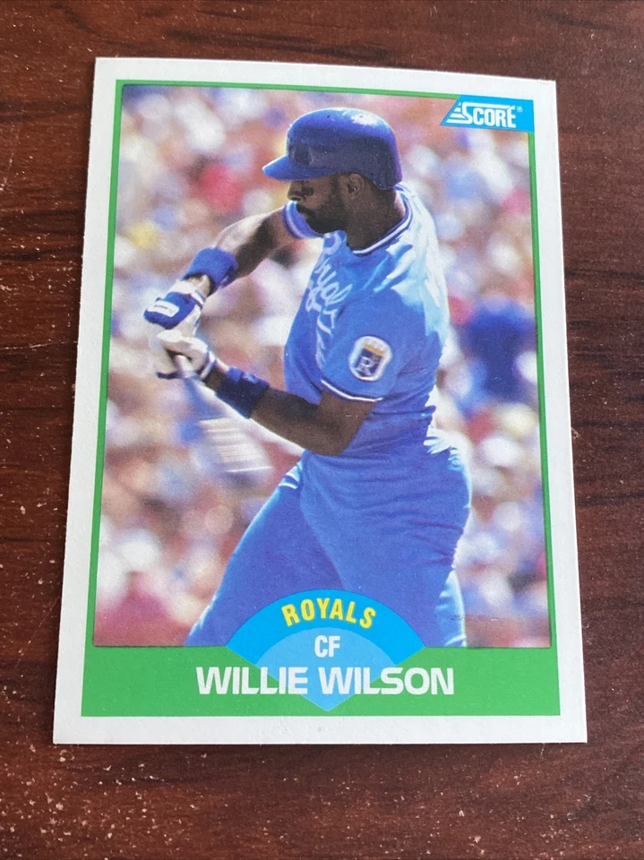 1989 Score #28 Willie Wilson Royals C1954* - Image 1 of 1