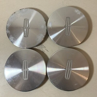 95 96 97 98 99 00 01 02 Lincoln Town Car/Continental Center Caps (Set Of 4) - Image 1 of 2
