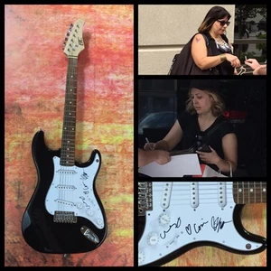 GFA Carrie Brownstein Band * SLEATER-KINNEY * Signed Electric Guitar AD2 COA - Picture 1 of 6