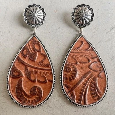 Western Teardrop Concho Earrings Foto 1 de 4