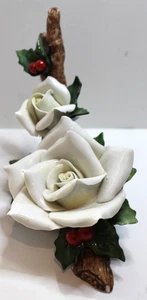 Glasiertes Porzellan Weihnachtsblumen weiße Rosen und Stechpalme - Bild 1 von 9