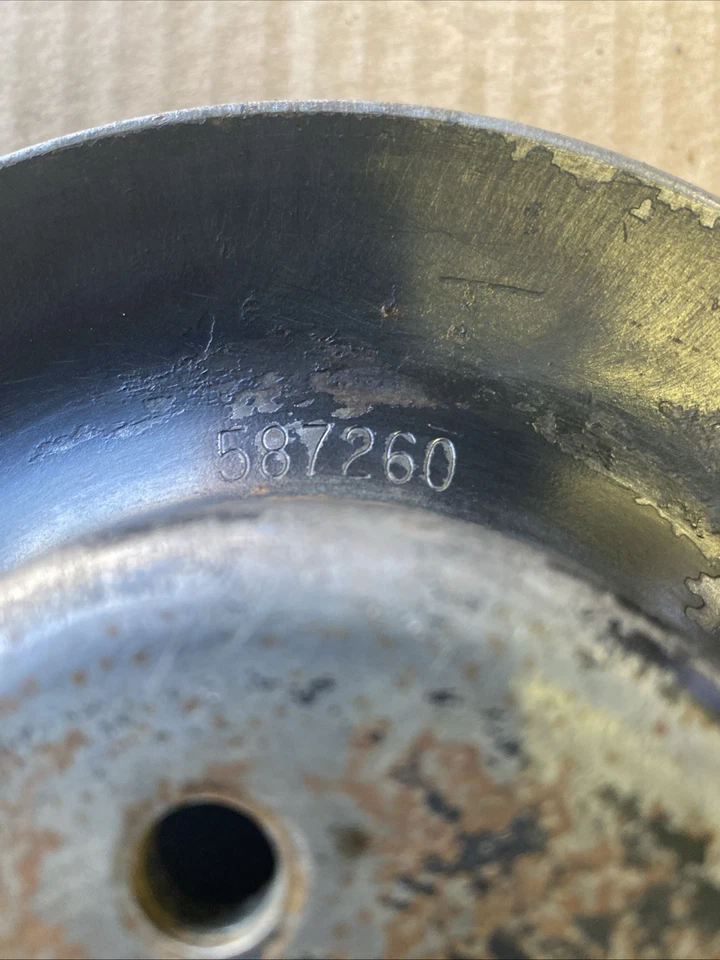 Polea de bomba de agua de 3 ranuras original vintage Oldsmobile V8 AC PS Foto 1 de 4