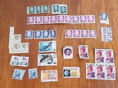 Vintage Stamps Lot USA Presidents Washington Eisenhower Polska Assorted 35+ - Image 1 of 4