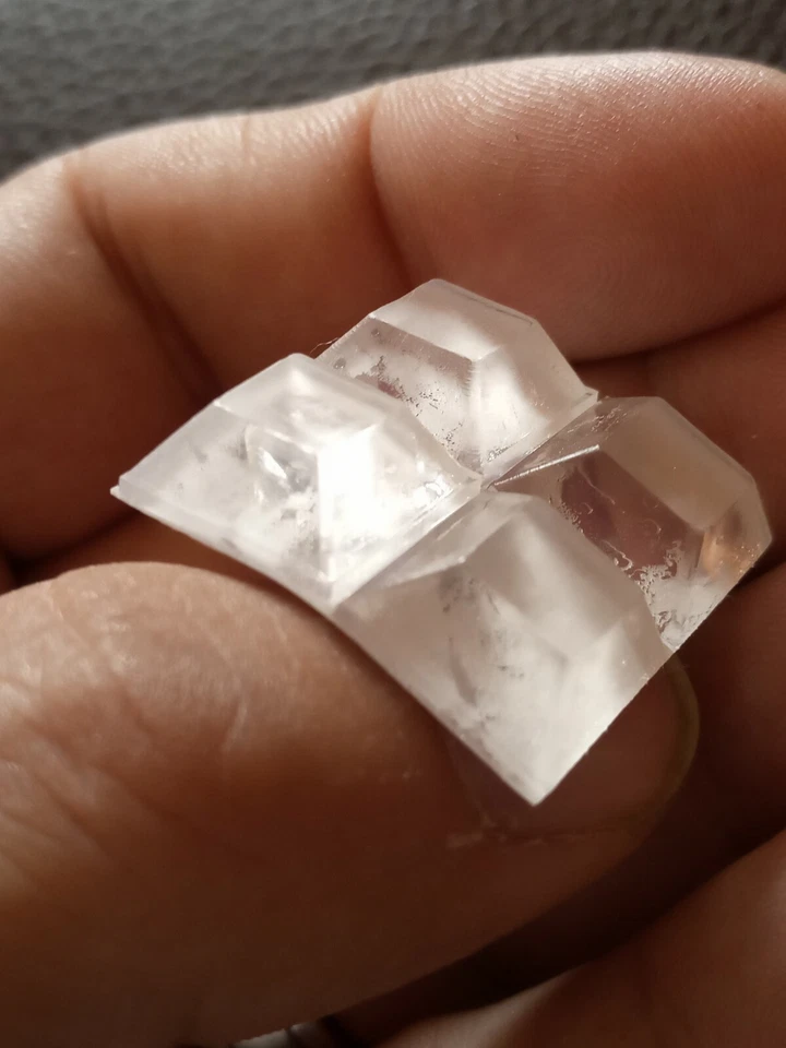 32x selbstklebend Türpuffer 13x13 mm - Türstopper Wand Anschlagpuffer Puffer - Bild 1 von 1