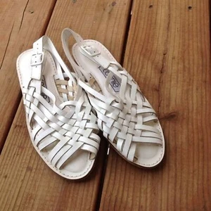 EUC Vintage White Connie Sandals Size 6.5 - Picture 1 of 2