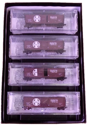 Z MTL 994 00 070 50ft Box Car Single Door ATSF Four Car Runner Pack NIB - Image 1 of 3
