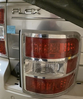 Par de luces traseras izquierda y derecha Ford Flex Limited 2011 Foto 1 de 3