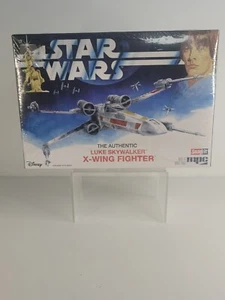 MPC STAR WARS A New Hope Luke Skywalker X-WING Fighter 1:63 Scale Model Kit - Picture 1 of 5