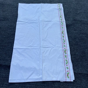 Garnet Hill  Embroided Christmas Green & Holly Berry White Queen Cotton Sheet - Picture 1 of 21