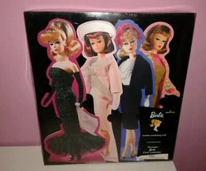 NOSTALGIC BARBIE DOLL HALLMARK CARD COLLECTION MATTEL 2003 GIOCO RARO - Foto 1 di 8