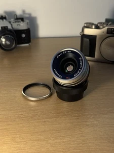 MINT Carl Zeiss T* 28mm f/2.8 Biogon for Contax G Mount G1 G2 with cap, filter - Picture 1 of 12