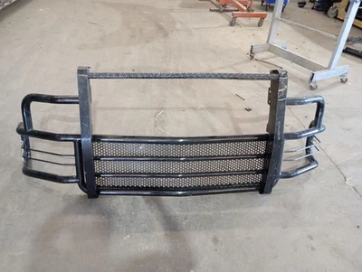 Para-choque dianteiro cromado compatível com 00-04 EXCURSION 3938016 - Imagem 1 de 4