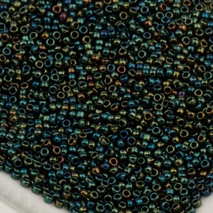 Toho Seed Beads 15/0 Green Iris Metallic 10g #84 10647176 - Picture 1 of 1