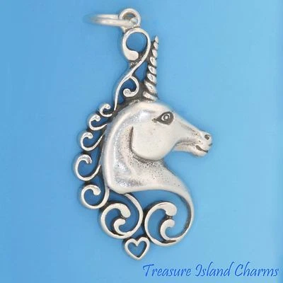 Colgante con cabeza de unicornio caballo con cuernos con corazón plata de ley 925 HECHO EN EE. UU. Foto 1 de 3