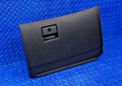 08-13 INFINITI G37 OEM ОТСЕК ПЕРЧАТОЧНЫЙ ЯЩИК ДЛЯ ХРАНЕНИЯ ПЕРЕДНИЙ ПРАВЫЙ ПОД ПРАВУЮ РУКУ - Изображение 1 из 4