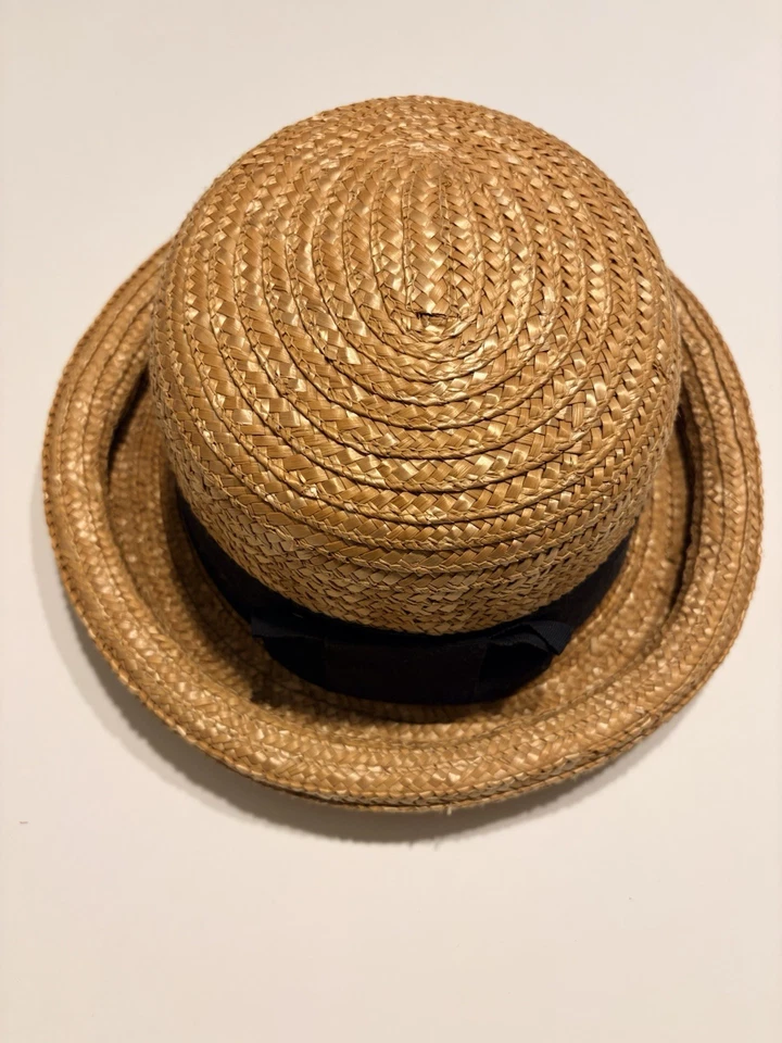 Sombrero de bombín de paja tejido tostado 21 en banda de grosgrain negro estilo vintage Foto 1 de 4