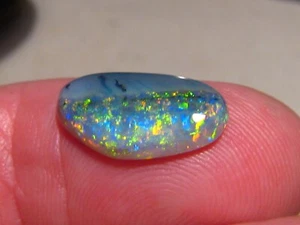 3.0 ct. Solid Black Opal from Lightning Ridge. - Picture 1 of 10