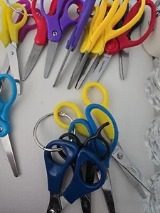 Large Classroom Set Lot of 30 School Student Scissors Plastic & Metal Handles - Picture 1 of 3