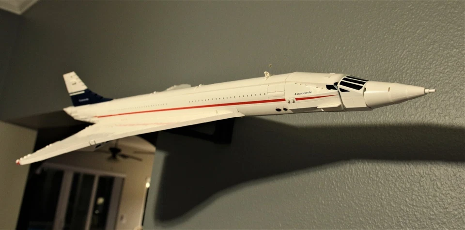 Ultimate Display Solutions wall mount display for Lego 10318 Concorde in flight - Image 1 of 4