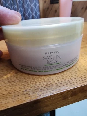 Mary Kay Satin Body White Tea & Citrus — 第 1/3 张图片