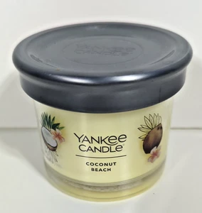 Yankee Candle Coconut Beach 4.1 oz Glass Jar Unused Tropical Scent Beach Hawaii - Picture 1 of 5