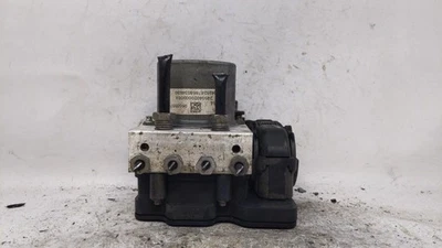 Módulo de control de bomba ABS Chevrolet Malibu 2017-2017 LC2OO Foto 1 de 4