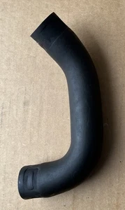 C4 Corvette 1988-91 AIR INJECTION EMISSIONS CONTROL VALVE SILENCER HOSE#10055828 - Picture 1 of 3